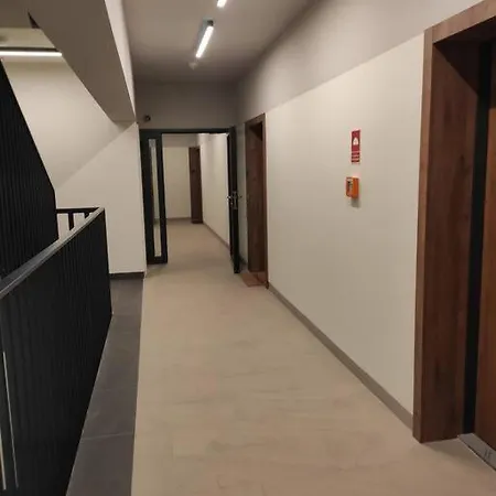 Wyposazone Na Dluzszy Pobyt - 39m2 Na Kokoryczki
